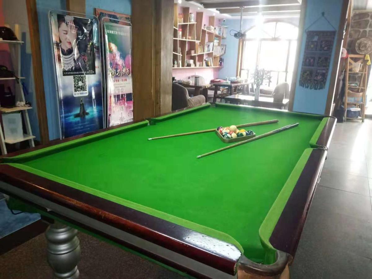 Zhangjiajie April Hostel Екстер'єр фото