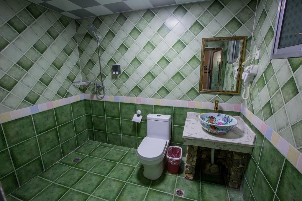 Zhangjiajie April Hostel Номер фото